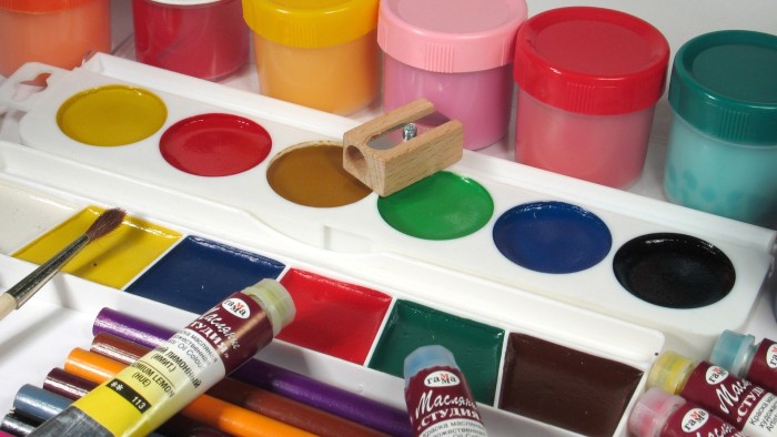 Как выбрать краски для ребенка